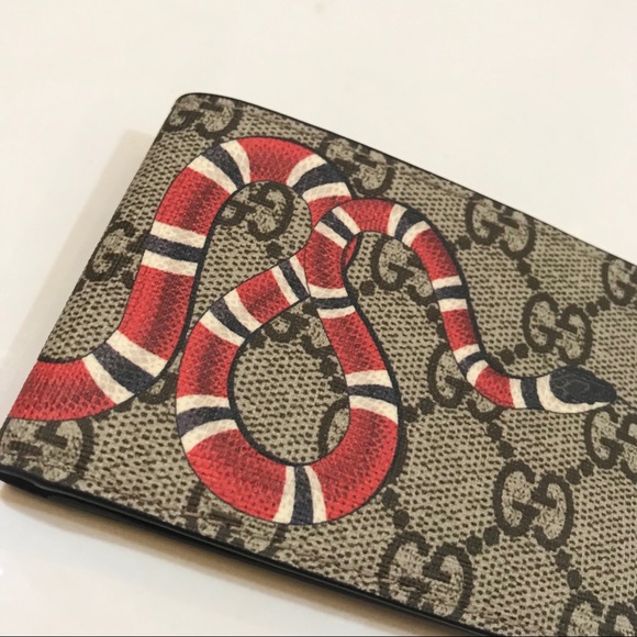 gucci men's snake wallet